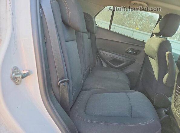 3GNCJPSB6KL265293 2019 CHEVROLET TRAX White Widok tylnych siedzeń