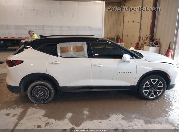 3GNKBERS1PS103829 2023 CHEVROLET BLAZER Белый Вид спереди