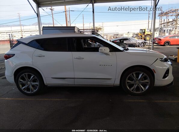 3GNKBFRS3KS700107 2019 CHEVROLET BLAZER White Вид задньої частини салону