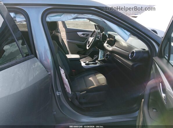 3GNKBHR42PS235081 2023 CHEVROLET BLAZER Gray Vista interior delantera