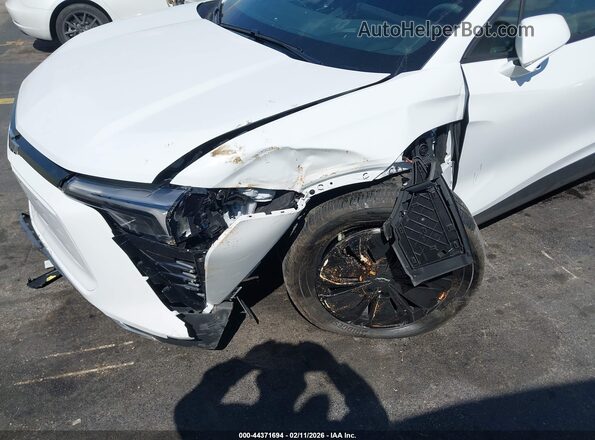 3GNKDBRM4SS254277 2025 CHEVROLET OTHER White Դիմացի տեսք