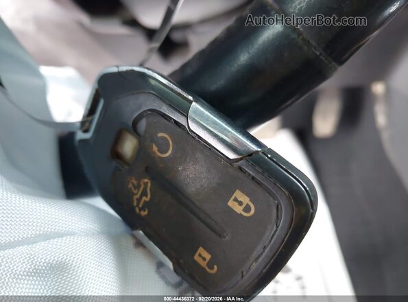 3GTU9CET4LG447684 2020 GMC SIERRA Черный Вид панели приборов