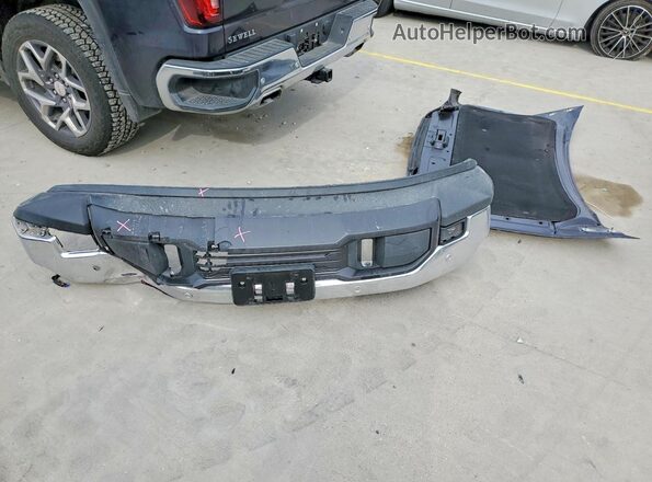 3GTUUDED3RG418473 2024 GMC SIERRA Gray Widok komory silnika