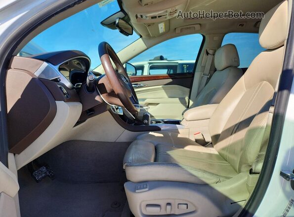 3GYFNBE35GS581406 2016 CADILLAC SRX Белый Вид салона спереди