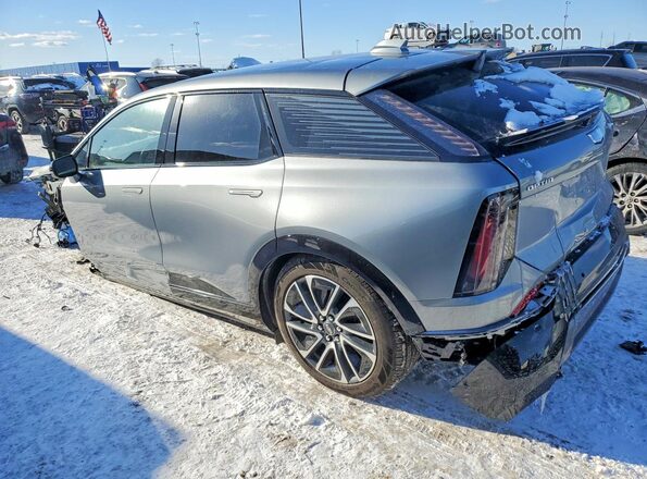 3GYK3EMR7SS251545 2025 CADILLAC OPTIQ Серебряный Задняя левая четверть