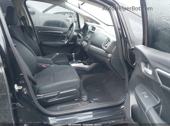 3HGGK5G56HM703006 2017 HONDA FIT Черный Вид салона спереди