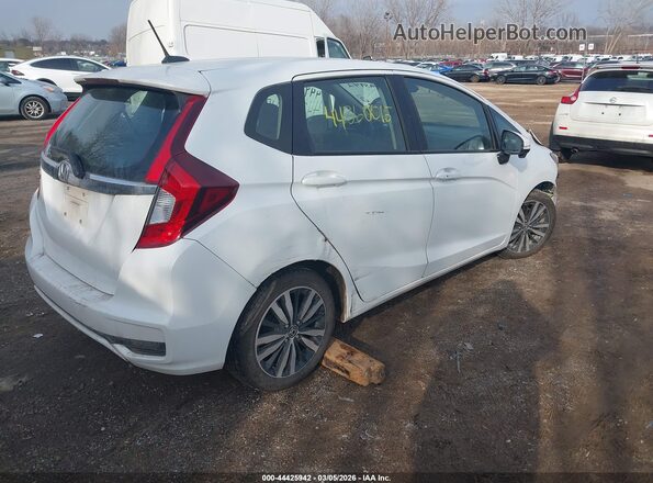 3HGGK5G89JM711973 2018 HONDA FIT Белый Задняя правая четверть