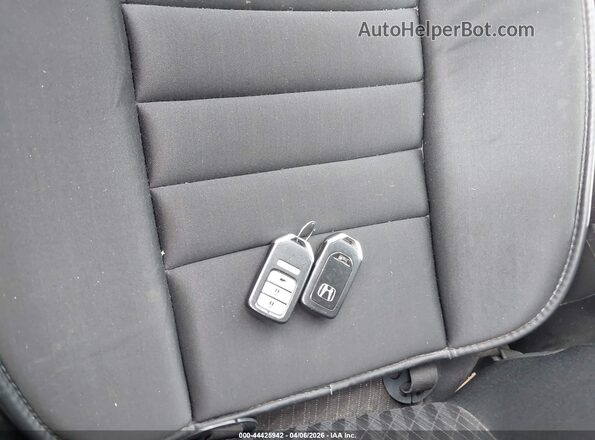 3HGGK5G89JM711973 2018 HONDA FIT Белый Вид панели приборов