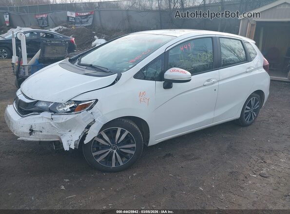 3HGGK5G89JM711973 2018 HONDA FIT Белый Передняя левая четверть