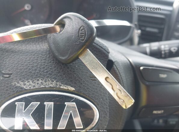 3KPA24AD4LE359516 2020 KIA RIO Silver Widok deski rozdzielczej