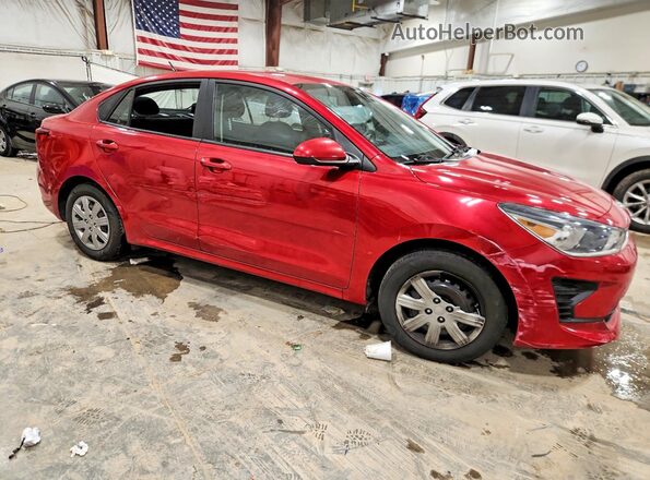 3KPA24AD4ME384935 2021 KIA RIO Red Przód prawy