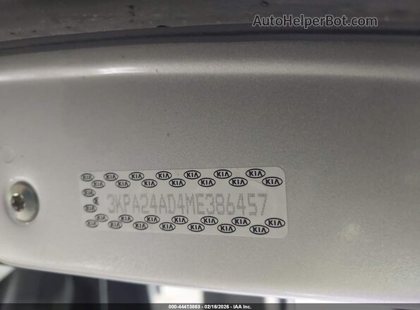 3KPA24AD4ME386457 2021 KIA RIO Silver Vista del compartimento del motor
