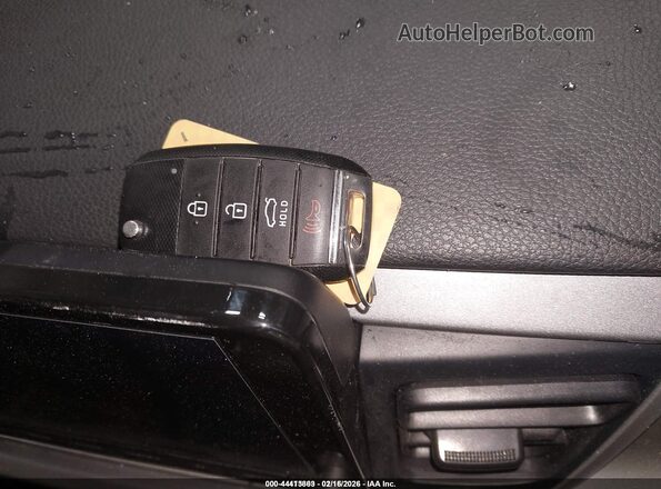 3KPA24AD4ME386457 2021 KIA RIO Silver Vista del salpicadero