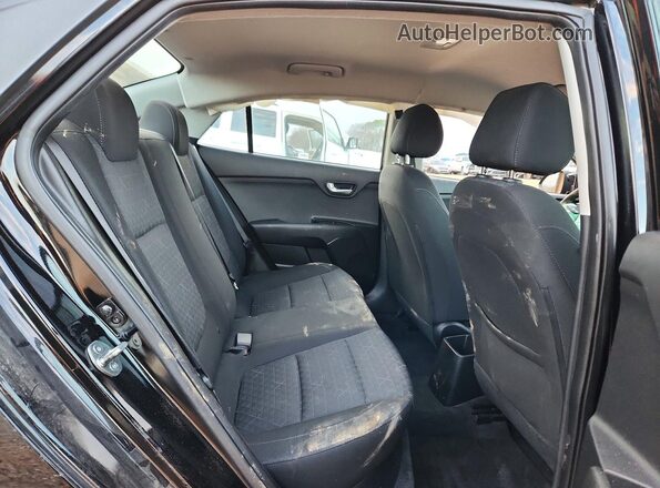 3KPA24AD7PE628713 2023 KIA RIO Черный Вид задних сидений