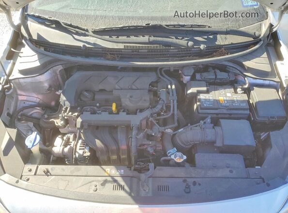 3KPA24ADXPE551366 2023 KIA RIO Серебряный Вид задней части салона