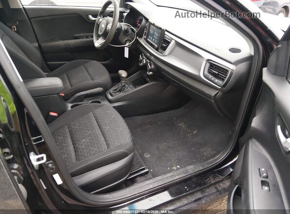 3KPA25ABXKE178083 2019 KIA RIO 5-DOOR Черный Вид салона спереди