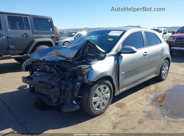 3KPA25AD3ME367677 2021 KIA RIO 5-DOOR Silver Передня ліва чверть