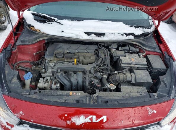 3KPA25AD6PE625730 2023 KIA RIO Красный Вид задней части салона