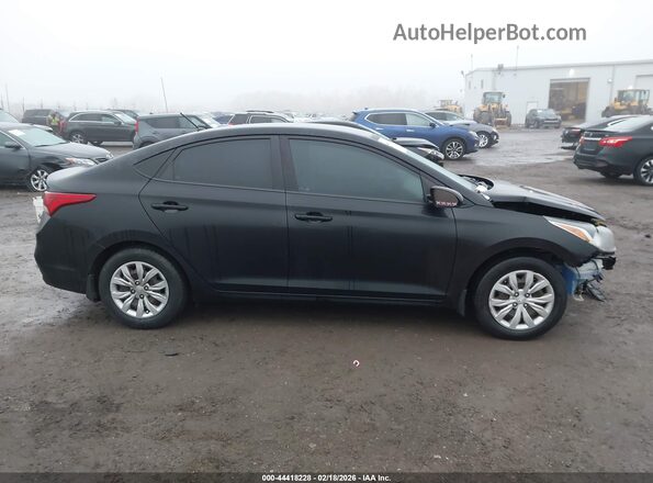 3KPC24A30JE021267 2018 HYUNDAI ACCENT Черный Вид щитка приборов