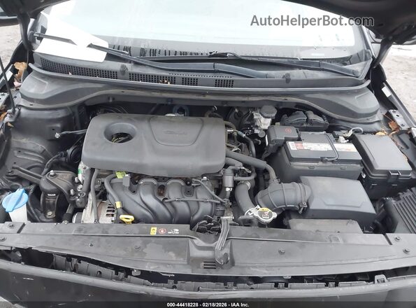 3KPC24A30JE021267 2018 HYUNDAI ACCENT Черный Вид сзади