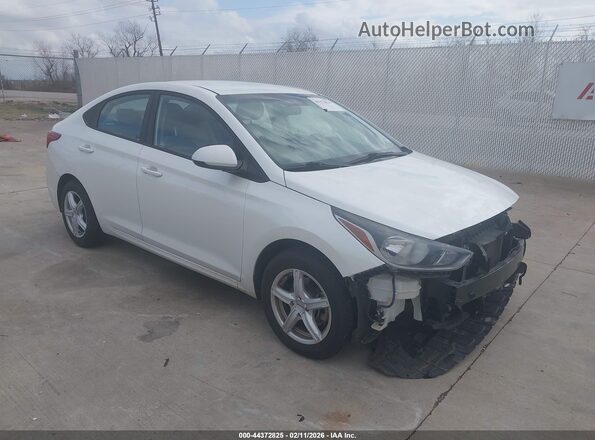 3KPC24A32JE012375 2018 HYUNDAI ACCENT Белый Передняя правая четверть