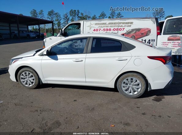 3KPC24A32JE033016 2018 HYUNDAI ACCENT Белый Панорамный вид салона 360°