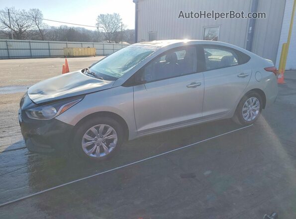 3KPC24A34JE033552 2018 HYUNDAI ACCENT Silver Առջևի ձախ երեք քառորդ տեսարան
