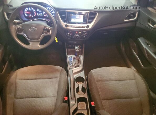 3KPC24A3XKE059767 2019 HYUNDAI ACCENT Silver Widok deski rozdzielczej