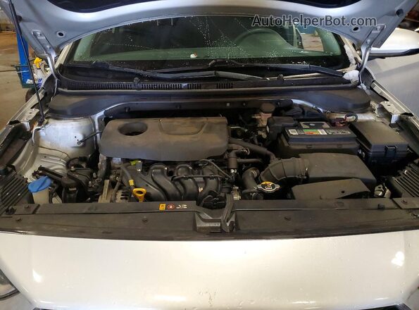 3KPC24A3XKE059767 2019 HYUNDAI ACCENT Silver Widok wnętrza z tyłu