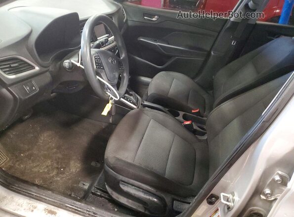 3KPC24A3XKE059767 2019 HYUNDAI ACCENT Silver Widok wnętrza z przodu