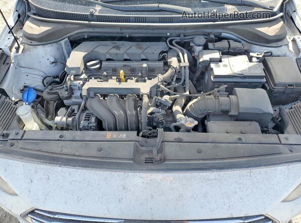 3KPC24A64LE106710 2020 HYUNDAI ACCENT Белый Вид задней части салона