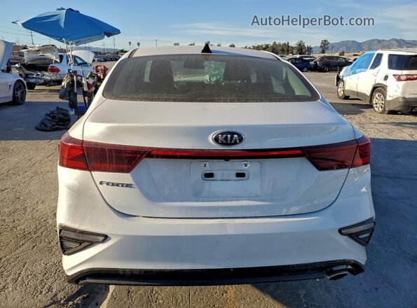3KPF24AD0KE045740 2019 KIA FORTE White Widok z tyłu