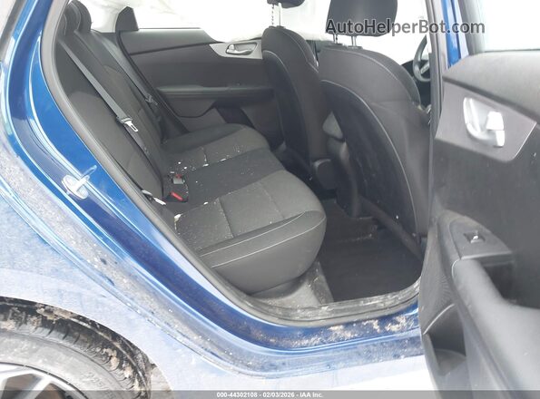 3KPF24AD0RE700215 2024 KIA FORTE Blue Widok naklejki z numerem VIN