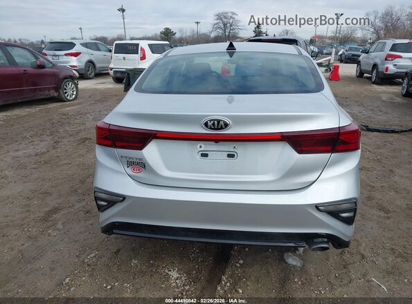 3KPF24AD2KE018832 2019 KIA FORTE Silver 