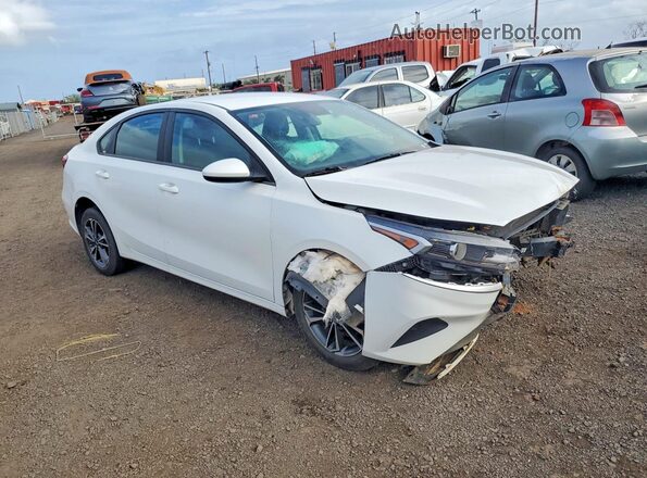 3KPF24AD2RE698046 2024 KIA FORTE Белый Передняя правая четверть