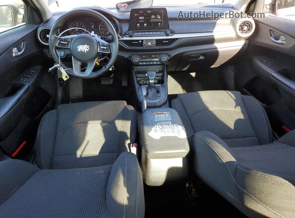 3KPF24AD3KE032304 2019 KIA FORTE Серый Вид панели приборов