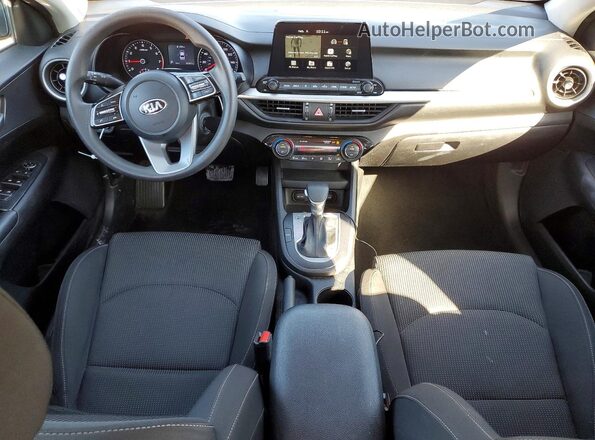 3KPF24AD4KE042145 2019 KIA FORTE Угольный Вид панели приборов