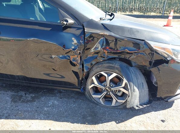 3KPF24AD4ME363086 2021 KIA FORTE Black წინა ხედი