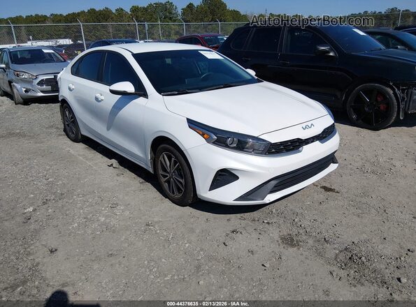 3KPF24AD5PE511315 2023 KIA FORTE White Передня права чверть