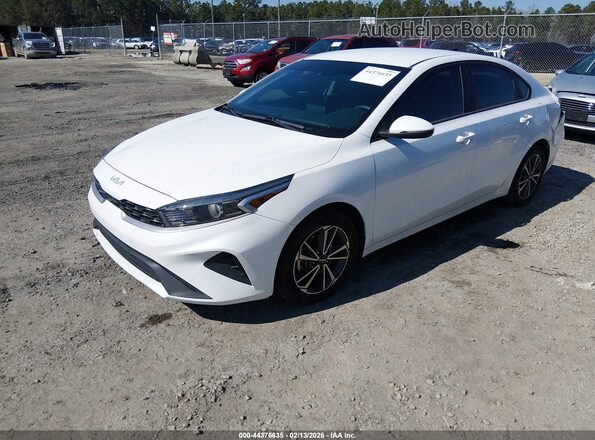 3KPF24AD5PE511315 2023 KIA FORTE White Передня ліва чверть
