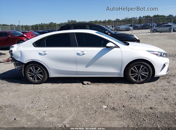 3KPF24AD5PE511315 2023 KIA FORTE White Панорамний вид салону 360°