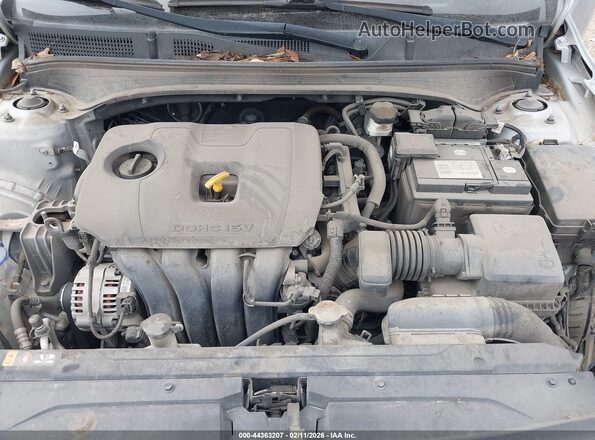 3KPF24AD7KE051907 2019 KIA FORTE Серебряный Вид сзади
