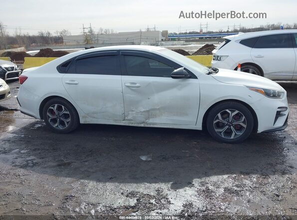 3KPF24ADXKE030288 2019 KIA FORTE White Widok wnętrza z tyłu