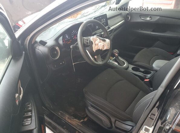 3KPF24ADXKE074002 2019 KIA FORTE Black Widok deski rozdzielczej