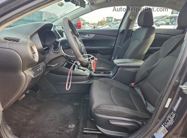 3KPF24ADXKE122243 2019 KIA FORTE Серый Вид салона спереди