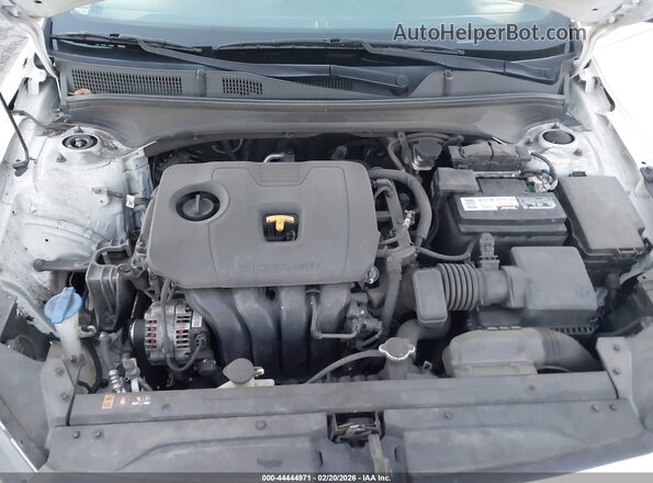 3KPF34AD0ME286763 2021 KIA FORTE Белый Вид сзади
