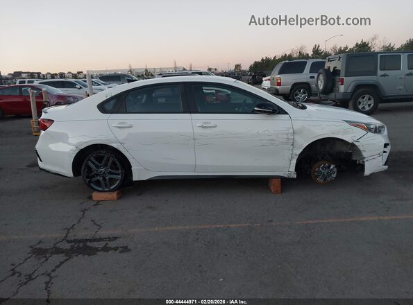 3KPF34AD0ME286763 2021 KIA FORTE Белый Вид задней части салона
