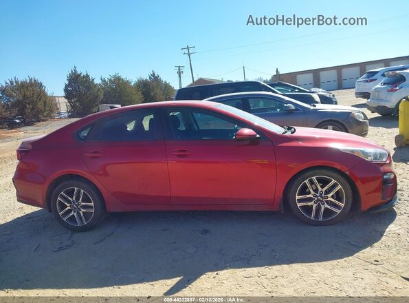 3KPF34AD2KE022053 2019 KIA FORTE Красный Вид задней части салона