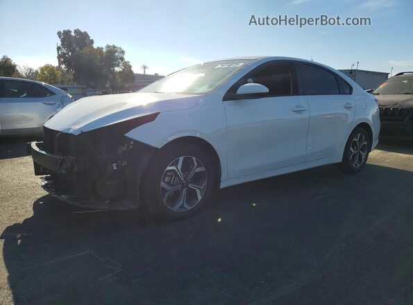3KPF34AD2KE087033 2019 KIA FORTE Белый Передняя левая четверть