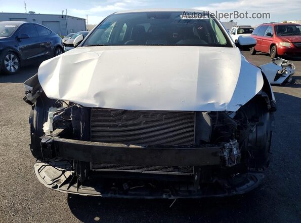 3KPF34AD2KE087033 2019 KIA FORTE Белый Вид спереди